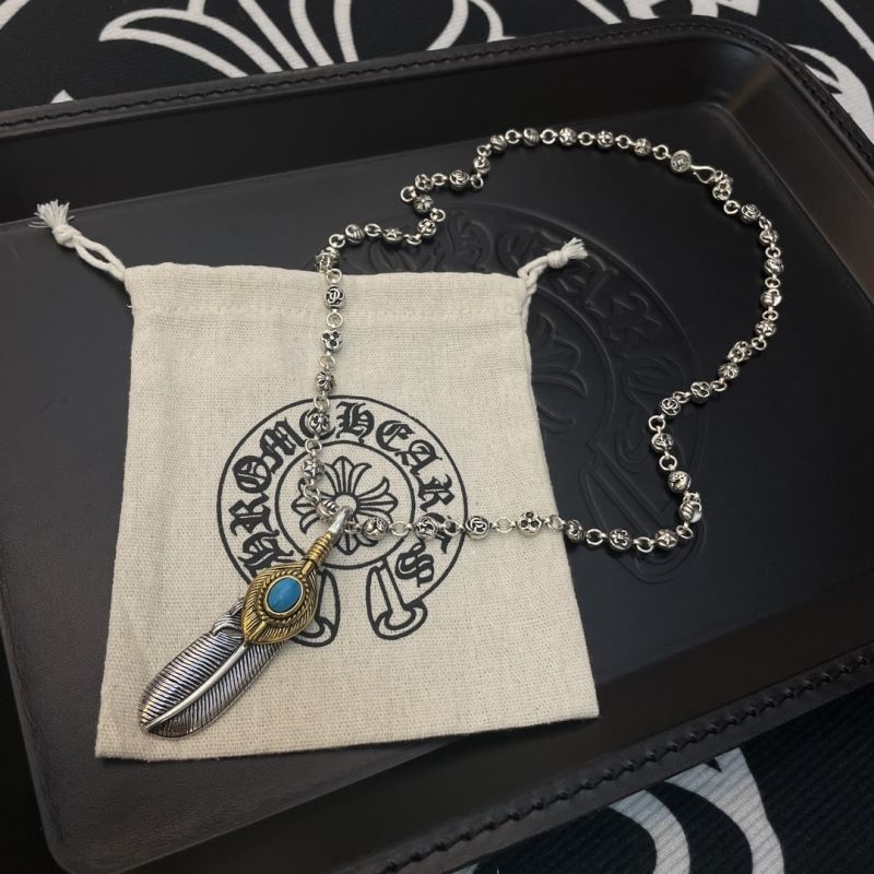 Ch*0me He**ts necklaces